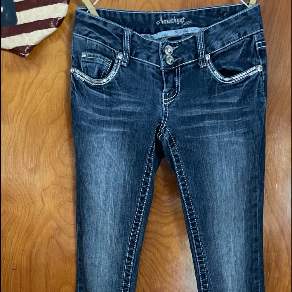 Amethyst Jeans .. Size 0 Short .. lots of bling!